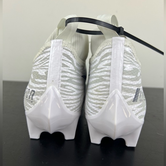 Men’s Size 9.5 Nike Vapor Edge Pro 360 OBJ Football Cleats CI4757-100 White NEW main image 4